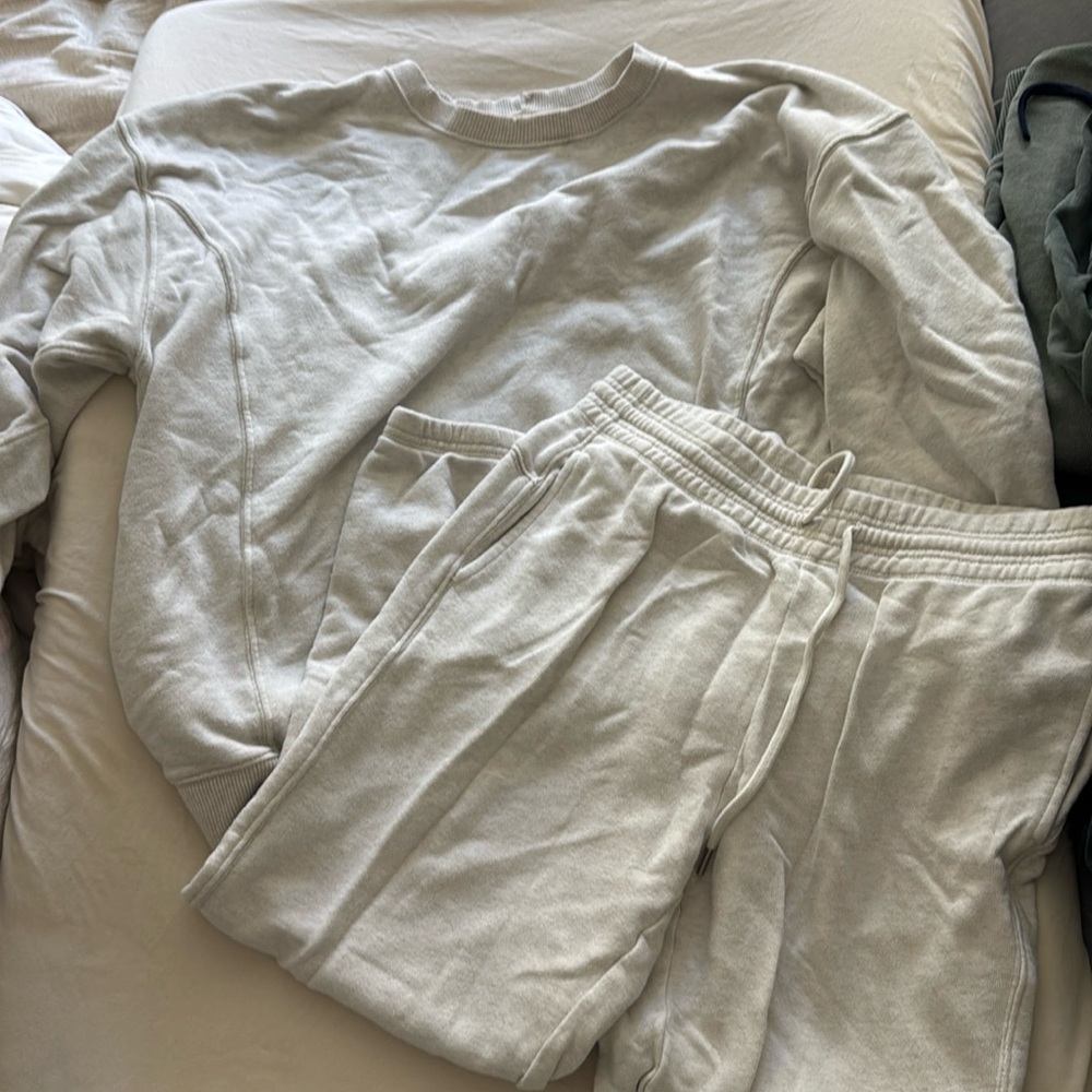 Aerie two piece sweat set joggers and crewneck